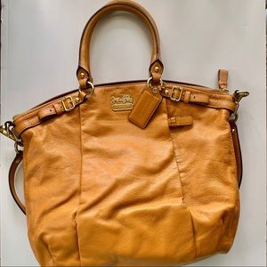 Coach Bag • Pebbled Leather Handbag